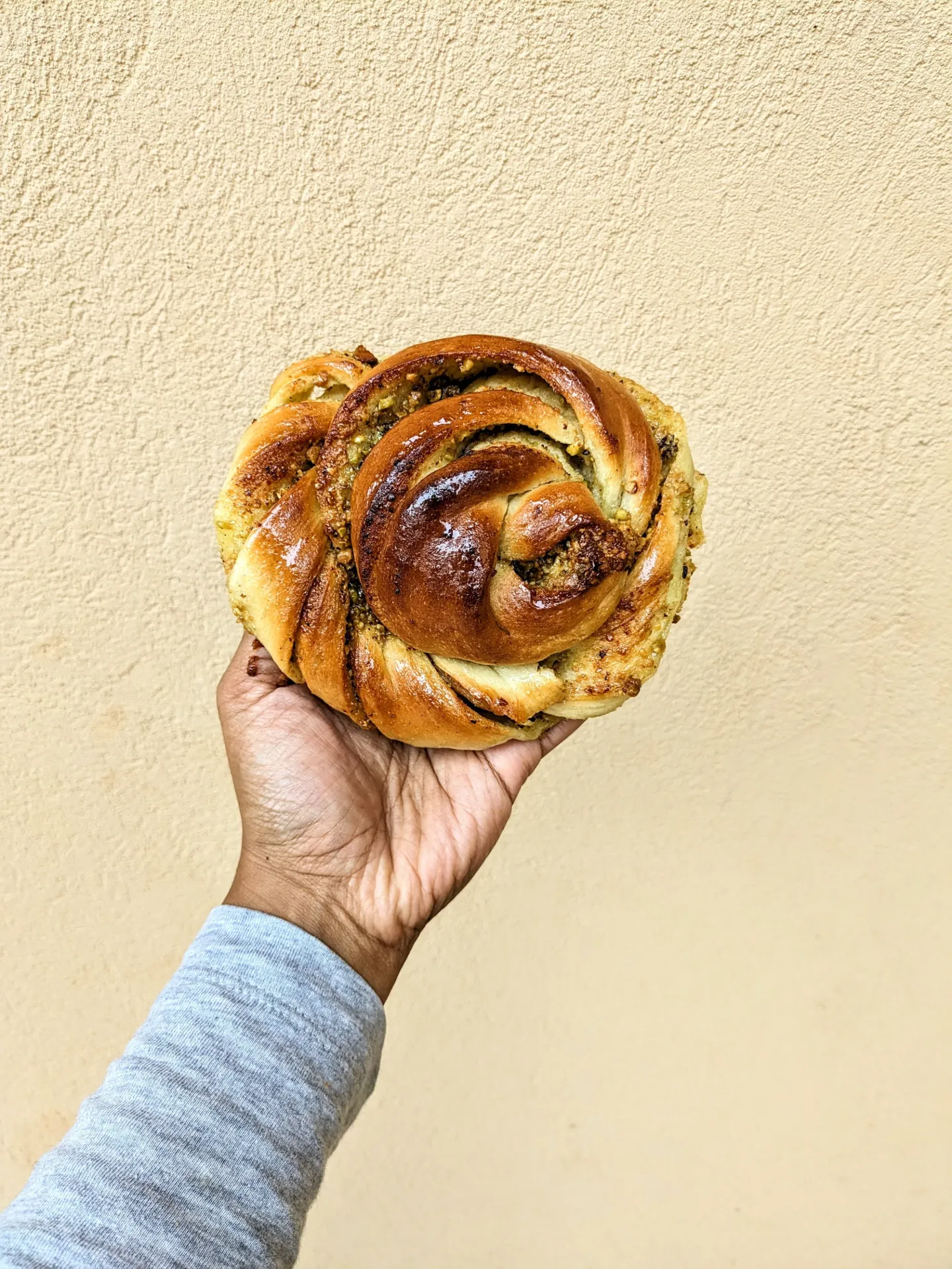 Roasted Pistachio Buns